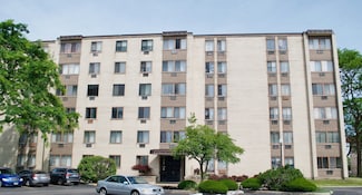 9720 S Pulaski Rd Unit 306, Oak Lawn, IL 60453