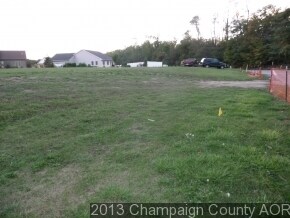 801 Trailblazer Ln, Monticello, IL 61856