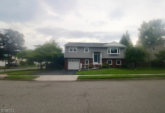 29 Arcadia Rd, Pompton Lakes, NJ 07442