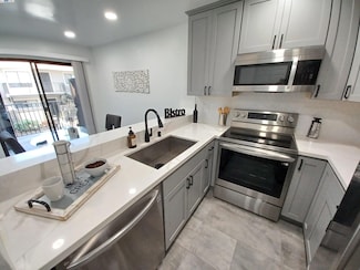 112 Aurora Plaza, Union City, CA 94587
