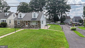 4600 Aubrey Ave, Philadelphia, PA 19114
