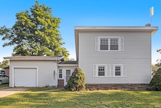 922 Oxford St, Elkhart, IN 46516