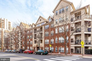 2330 14th St N Unit 205, Arlington, VA 22201