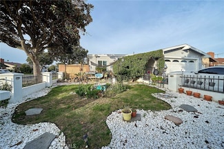 2513 W Mall Place, Anaheim, CA 92804