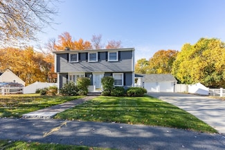 188 Richland Rd, Norwood, MA 02062