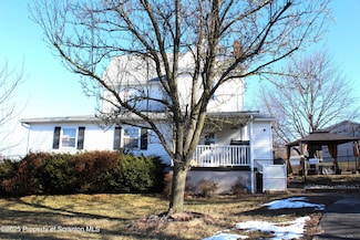838 George St, Throop, PA 18512