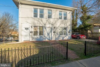 4137 34th St, Mount Rainier, MD 20712