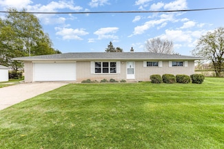 5630 N Center Rd, Saginaw, MI 48604