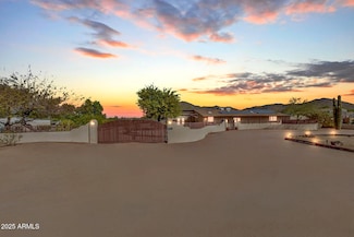 8948 W Calle Lejos, Peoria, AZ 85383