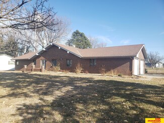 709 Alma St, Laurel, NE 68745