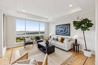 75 Inverness Dr, San Rafael, CA 94901