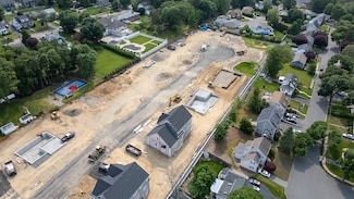62 High St Unit 3, Stoneham, MA 02180