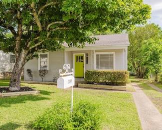 1210 Thelma St, Benton, AR 72015