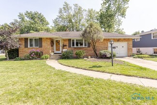 227 Sunnyside Dr, Toledo, OH 43612