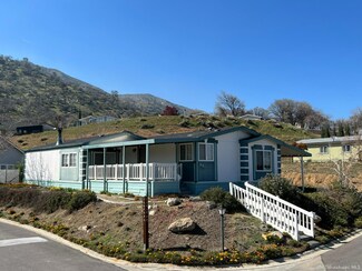21276 White Pine Dr Unit 22, Tehachapi, CA 93561