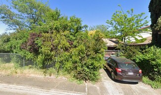 3687 Hilsinger Rd, Phoenix, OR 97535