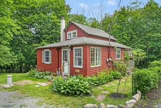 902 Mount Benevolence Rd, Newton, NJ 07860