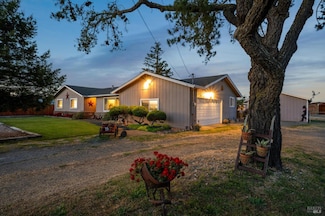 23180 Maffei Rd, Sonoma, CA 95476