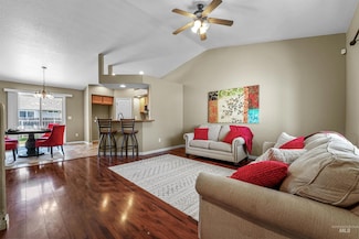 10698 Gossamer St, Nampa, ID 83687