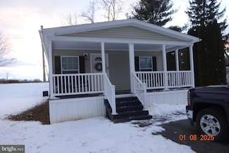 38 Colonial Cir, Shippensburg, PA 17257