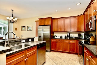 11296 SW Barton Way, Port Saint Lucie, FL 34987