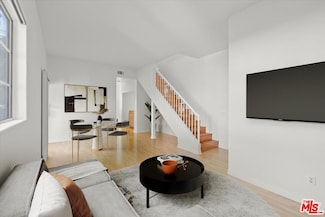 123 N Orlando Ave Unit E, Los Angeles, CA 90048