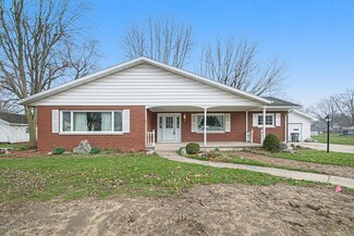 758 W Centennial St, Nappanee, IN 46550
