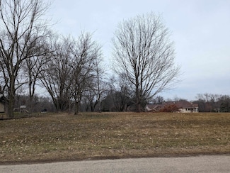 665 Lake Summerset Rd, Davis, IL 61019