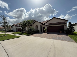 17304 Scuba Crest St, Wimauma, FL 33598