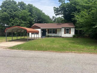 6505 NW 34th St, Bethany, OK 73008