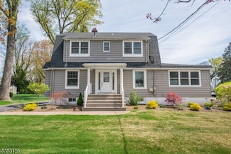 377 Hollywood Ave, Fairfield, NJ 07004