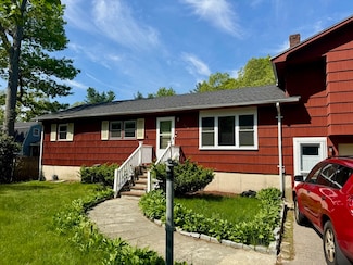 649 East St, Brockton, MA 02302