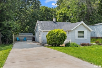 133 Hollywood Cir, Creve Coeur, IL 61610