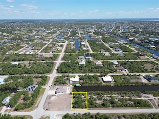 14838 Lillian Cir, South Gulf Cove, FL 33981