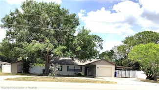3417 Lakewood Rd, Sebring, FL 33875