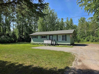 1851 E Erickson Rd, Pinconning, MI 48650