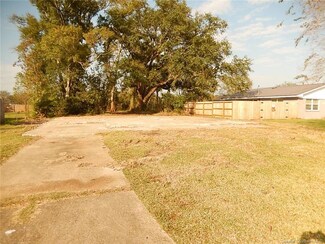708 Landry St, Sulphur, LA 70663