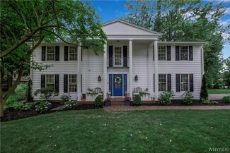 35 Ardsley Ln, Buffalo, NY 14221