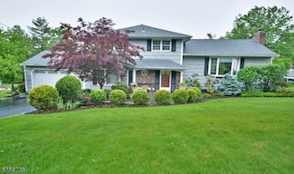 41 N Baums Ct Unit 1, Livingston, NJ 07039
