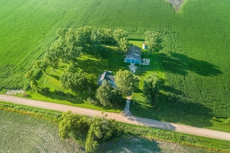 6136 220th St E, Faribault, MN 55021