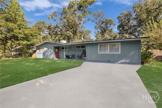 306 Woodley Rd, Savannah, GA 31419