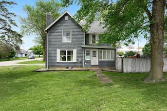 100 N Tamarack St, Laotto, IN 46763