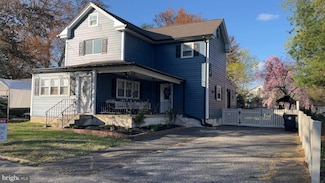 20 Maple Ave, Williamstown, NJ 08094