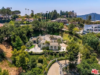 732 Saint Katherine Dr, La Canada Flintridge, CA 91011