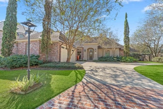 2102 Sassy Ln, Baton Rouge, LA 70808