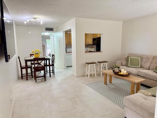 200 Village Green Cir E Unit K310, Palm Springs, FL 33461