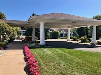 4123 Village Cir, Harbor Springs, MI 49740
