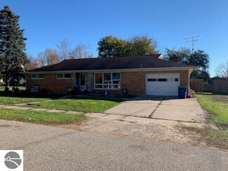 405 W 2nd St, Whittemore, MI 48770