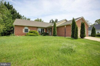6929 Fairway Oaks, Fayetteville, PA 17222