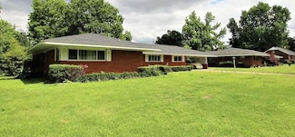 5080 Woodbine Rd, Memphis, TN 38116